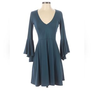 Socialite Dress, Size Small